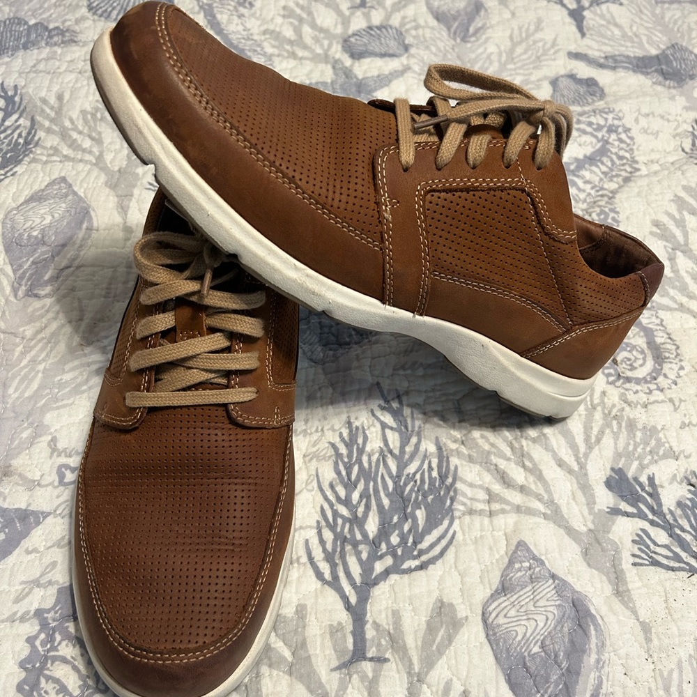 Mens Johnston & Murphy casual shoes.